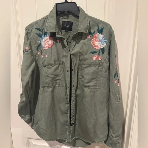 RAILS Marcel Embroidered Floral Button Up Linen Flannel in Sage Size xs - Picture 7 of 8